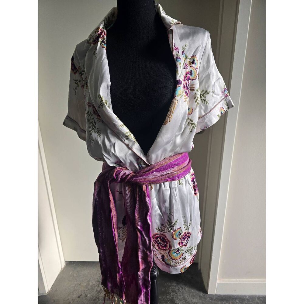 TIMING FLORAL ROMPER - Picture 3 of 9